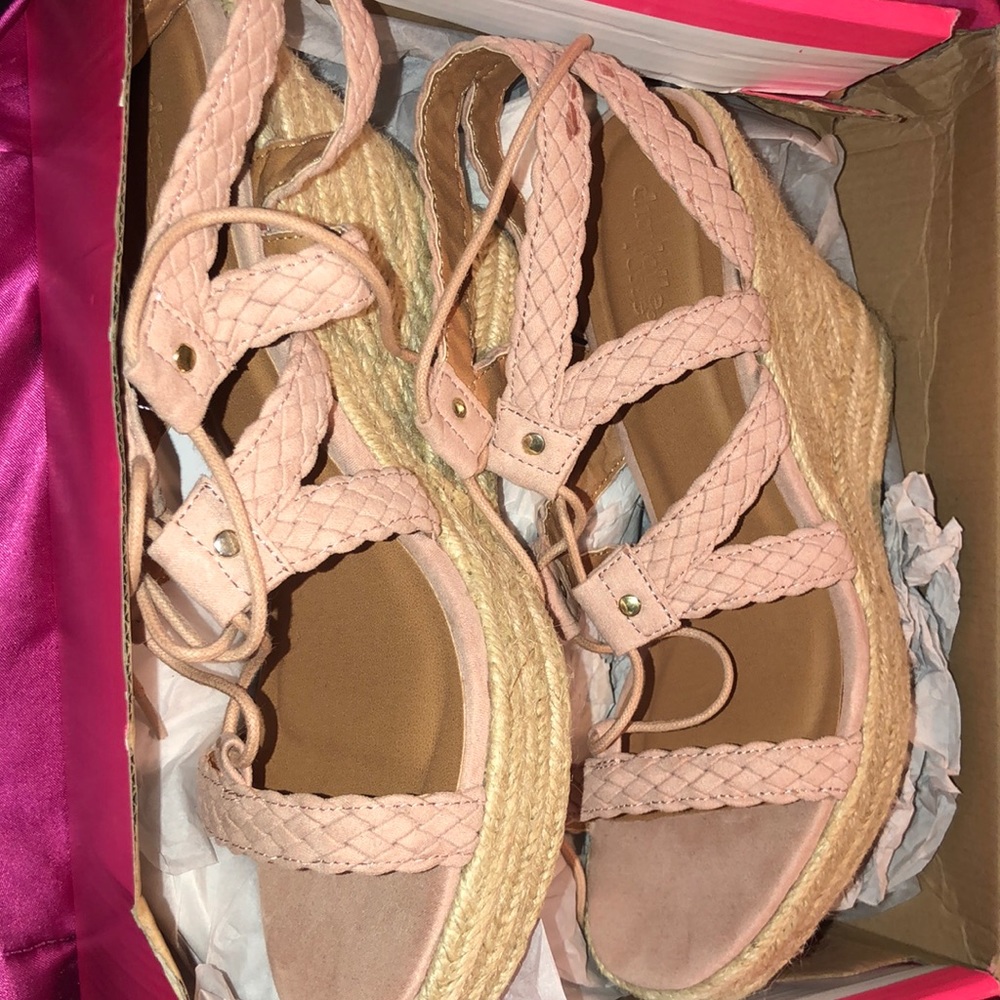 Kelsey Wedges